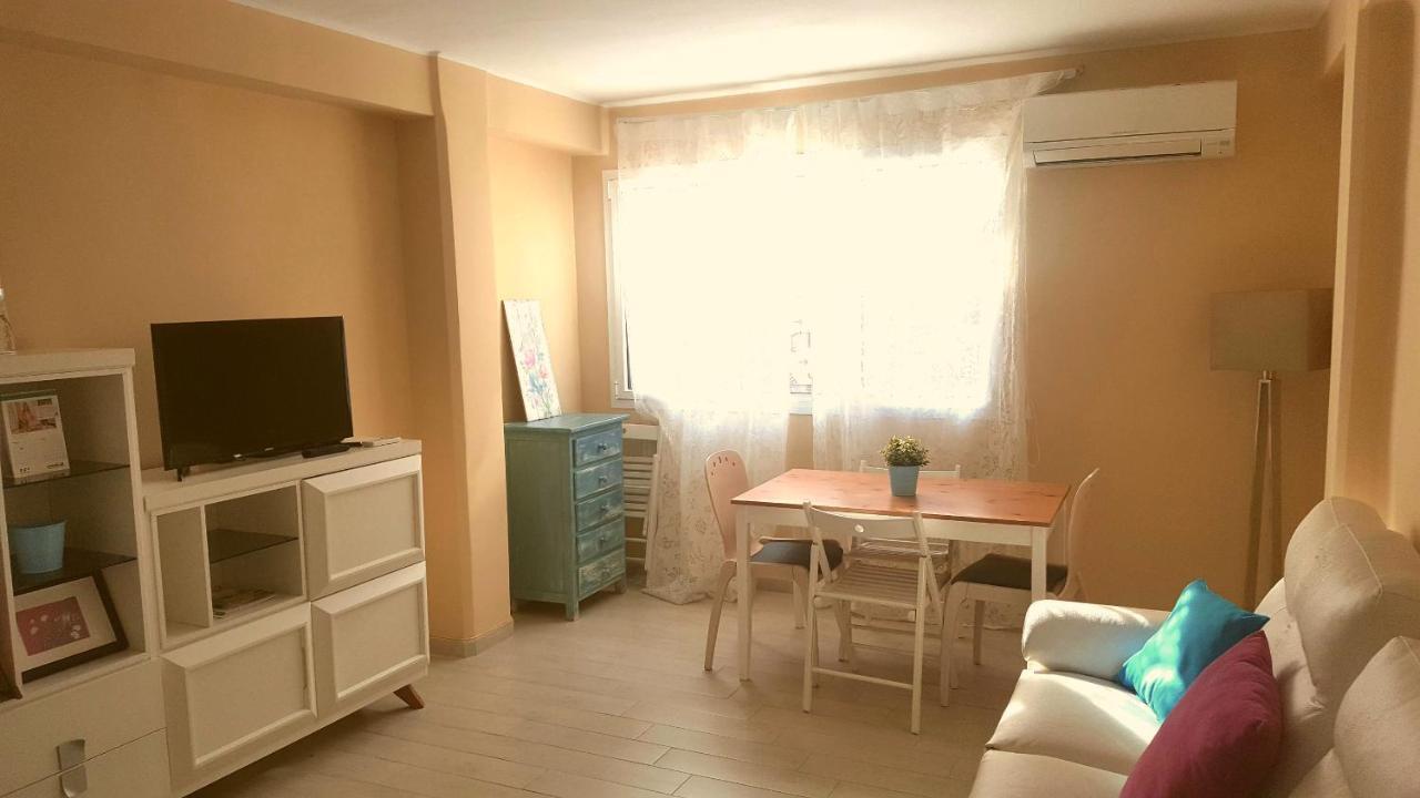 Apartamento Vialia Málaga Buitenkant foto
